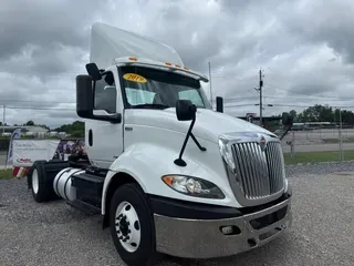 2019 NAVISTAR INTERNATIONAL RH613 DAYCAB S/A