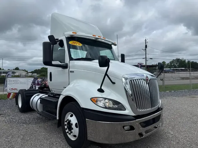 2019 NAVISTAR INTERNATIONAL RH613 DAYCAB S/A23b82b8d86b6961223df82ed5ef5d938