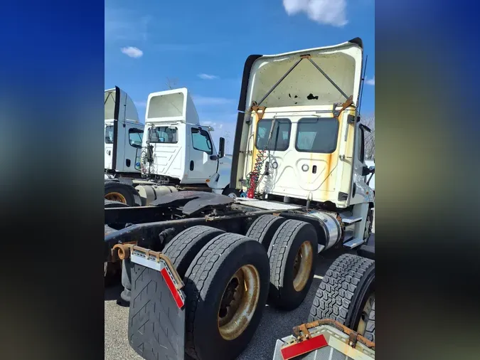 2018 FREIGHTLINER/MERCEDES CASCADIA 125