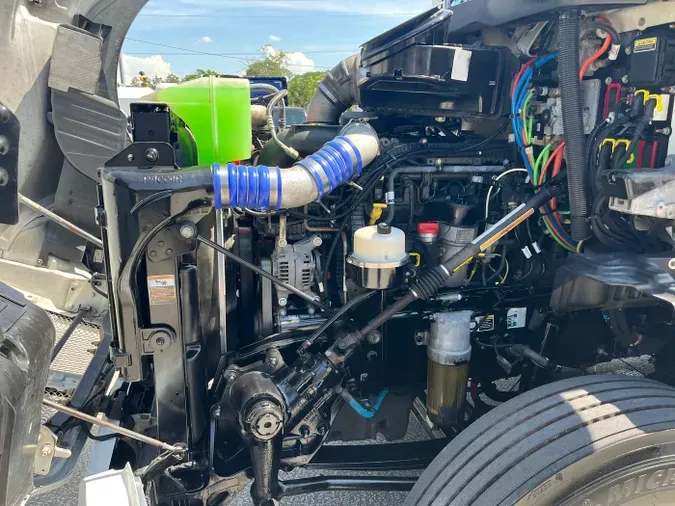 2022 Kenworth T680