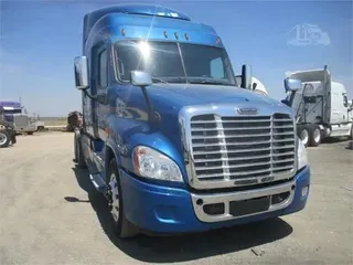 2016 FREIGHTLINER CASCADIA 125