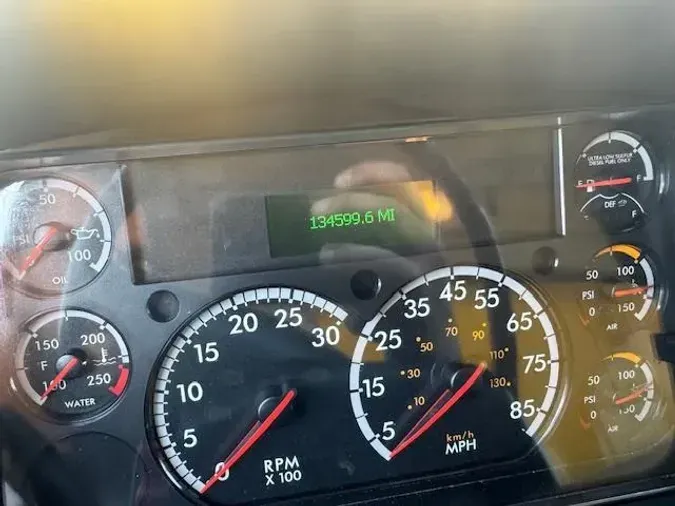 2020 Freightliner Business Class M2 106