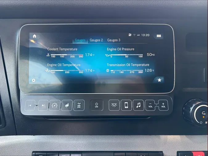 2022 Freightliner Cascadia 126