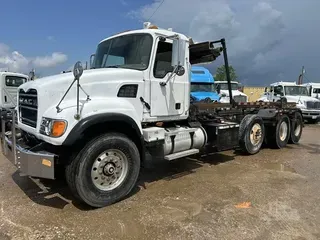 2006 MACK GRANITE CV713