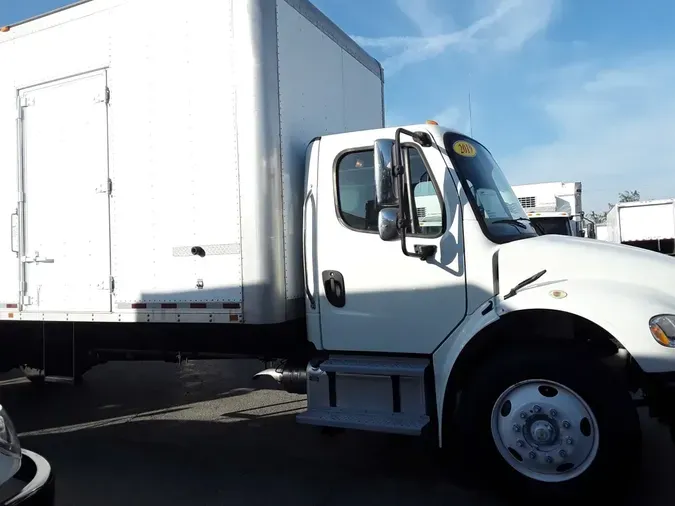 2019 FREIGHTLINER/MERCEDES M2 106