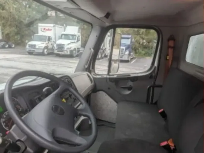 2019 FREIGHTLINER/MERCEDES M2 106