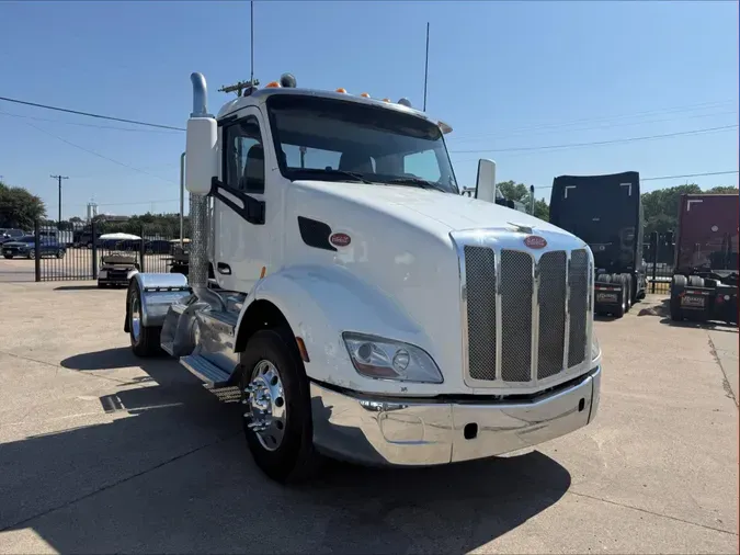 2017 Peterbilt 579