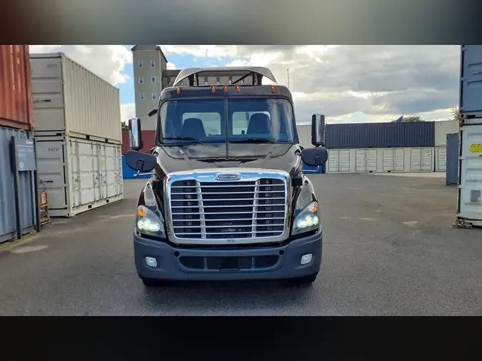 2019 FREIGHTLINER/MERCEDES CASCADIA 11323d6fa58a4319d2fd4e556b8d66df626