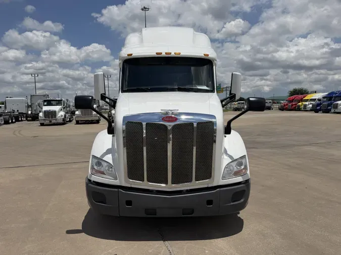2021 Peterbilt 57923d7f1362ca19f72823147c1bb26c612