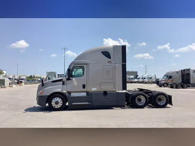 2024 Freightliner Cascadia 126