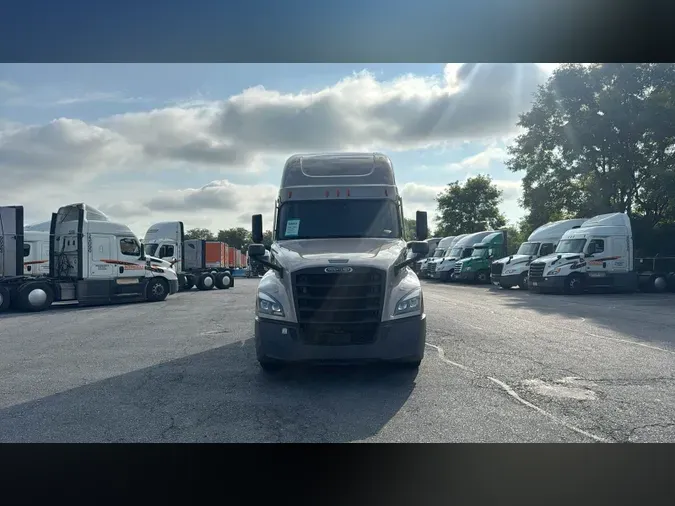 2023 Freightliner Cascadia 12623da5430f2f9939014aa4fbc0bcb0fcc