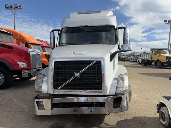 2016 VOLVO VNL64T780