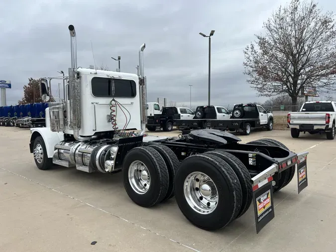 2019 Peterbilt 389