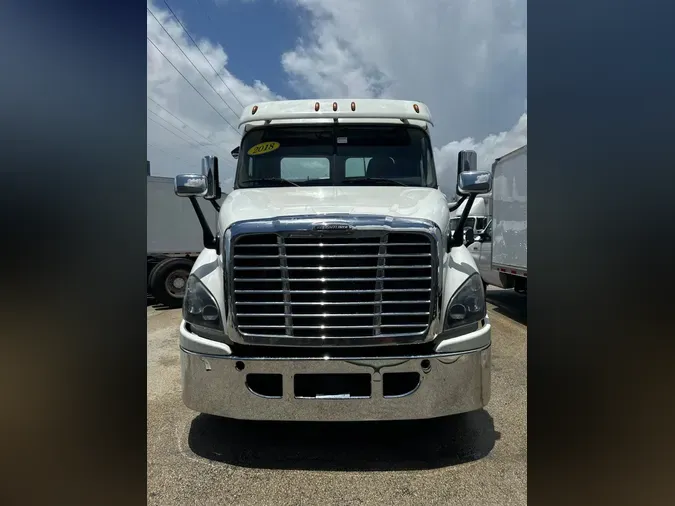 2018 FREIGHTLINER/MERCEDES CASCADIA 113