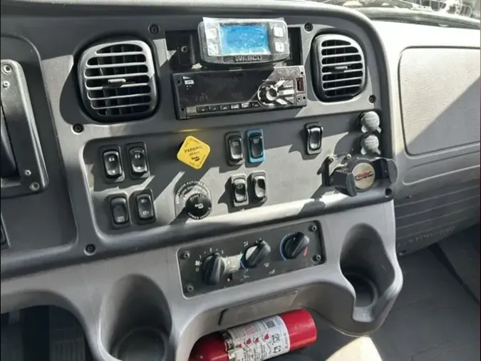 2019 FREIGHTLINER/MERCEDES M2 10623e93415671feac6e15880357e651065