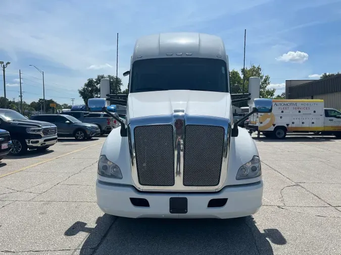 2022 Kenworth T680