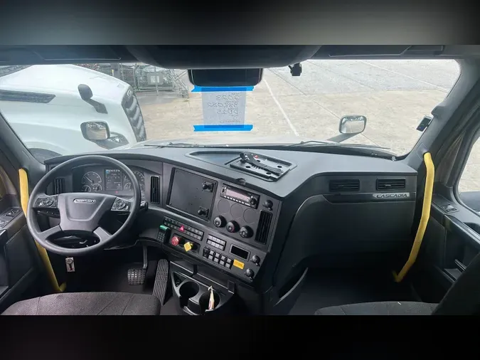 2023 Freightliner Cascadia 12623e99dab182b6255ed745d9a46cc118b