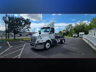 2019 NAVISTAR INTERNATIONAL RH613 DAYCAB S/A
