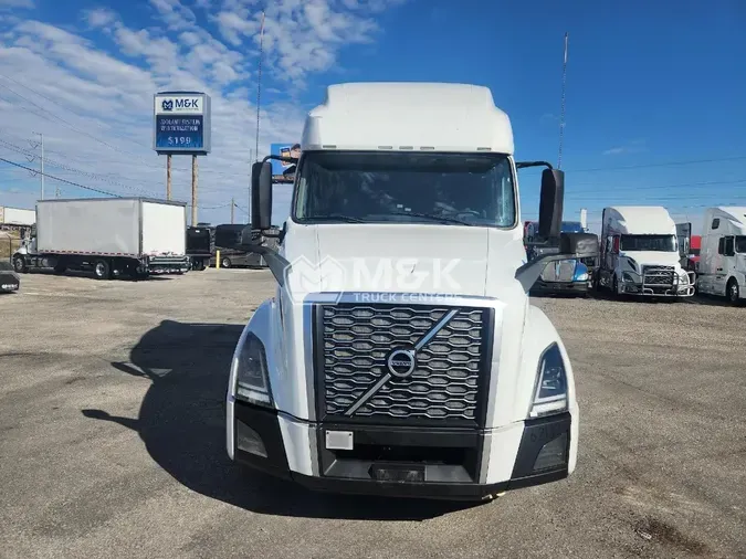 2020 VOLVO VNL64T760