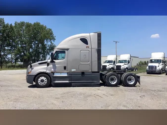 2025 Freightliner Cascadia 12623ef970cbbea4885c2de6808c169481a