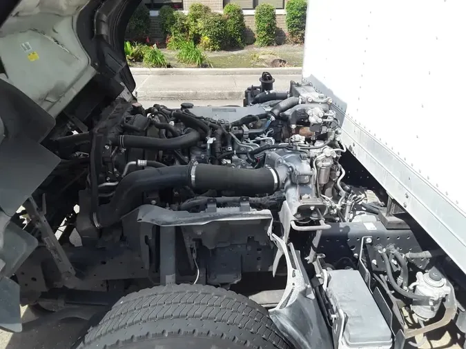 2018 ISUZU NPR HD