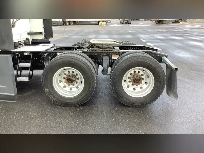 2022 Freightliner Cascadia 126