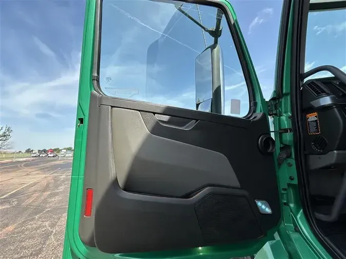 2019 VOLVO VNL76023fa5cf6f23e6e7f924efb63abbfad67