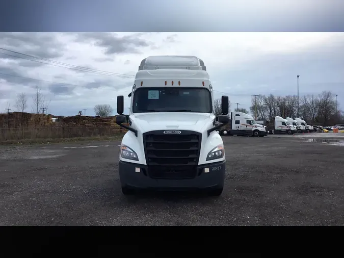 2021 Freightliner Cascadia 126