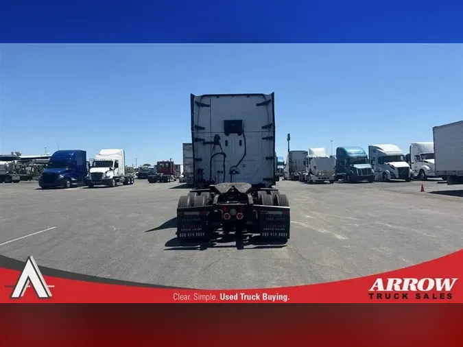 2022 FREIGHTLINER CA126