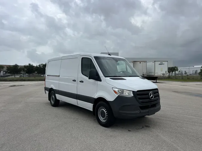 2022 Mercedes Benz Sprinter