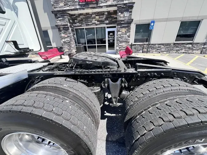 2020 International LT625
