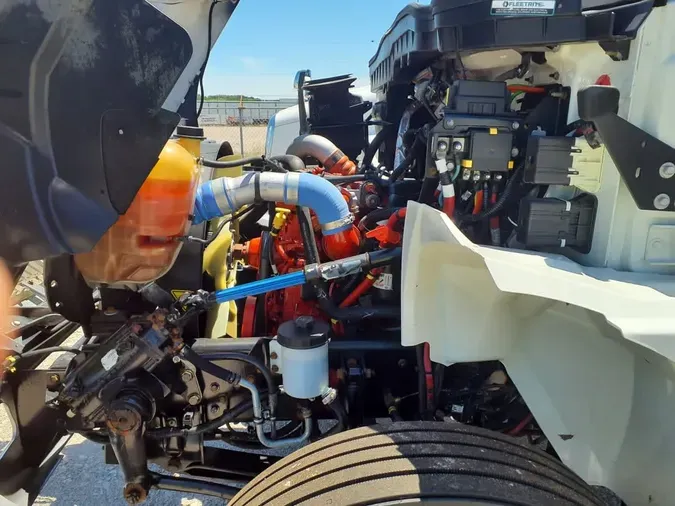 2019 NAVISTAR INTERNATIONAL 4300