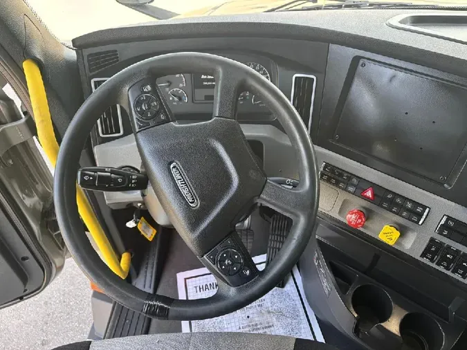 2023 FREIGHTLINER Cascadia 126