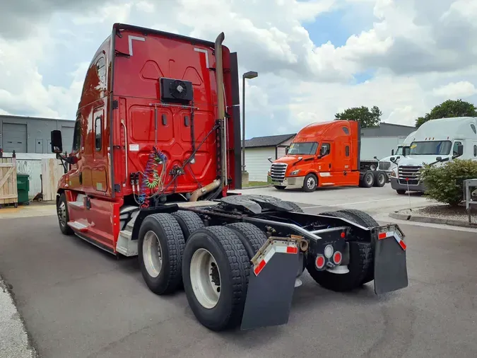 2020 FREIGHTLINER CASCADIA 125