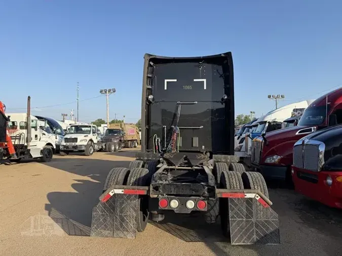 2019 KENWORTH T680