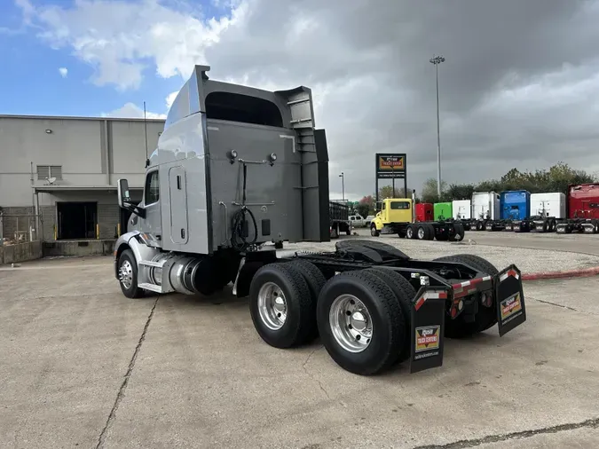 2017 Peterbilt 579