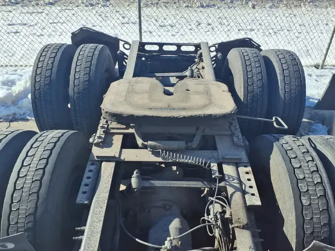 2020 VOLVO VNL64T-760