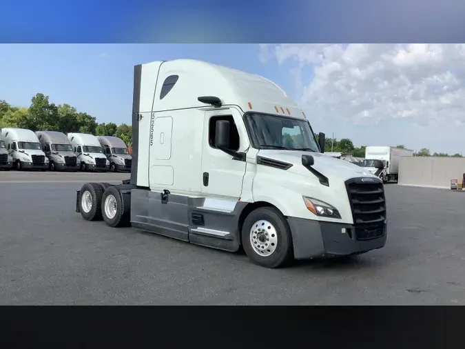 2022 Freightliner Cascadia 126240efd8f35aaf704374c3b6525059d54