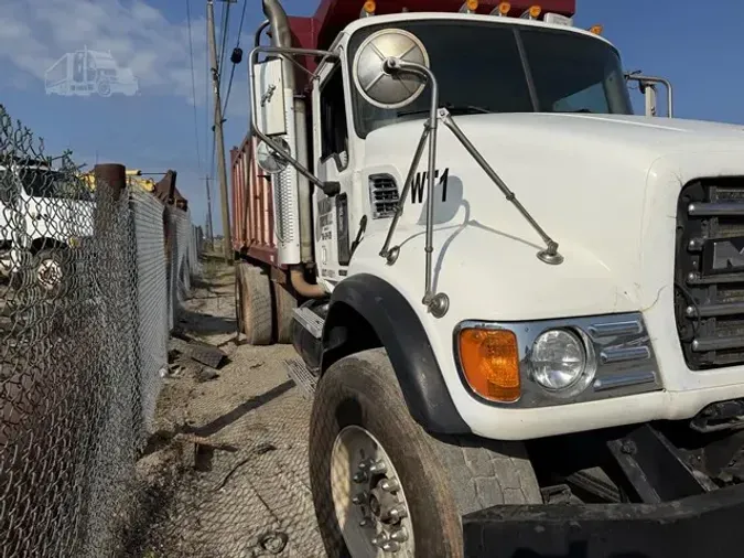 2006 MACK GRANITE CV71324102e540288e4ae1e65fdea2c28b725