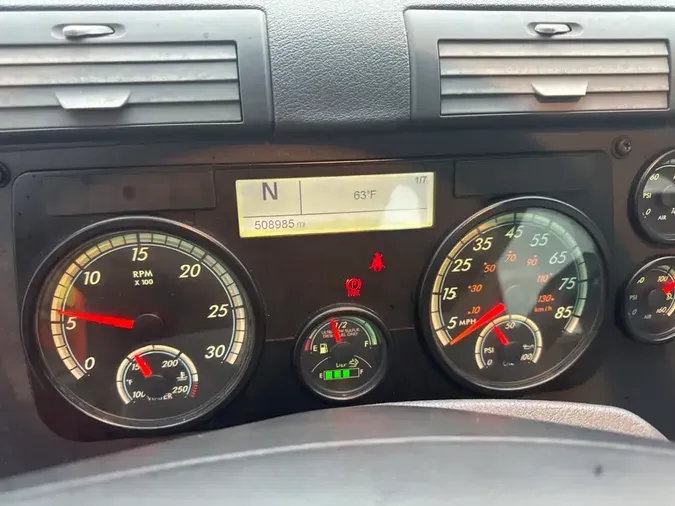 2018 FREIGHTLINER/MERCEDES CASCADIA 113