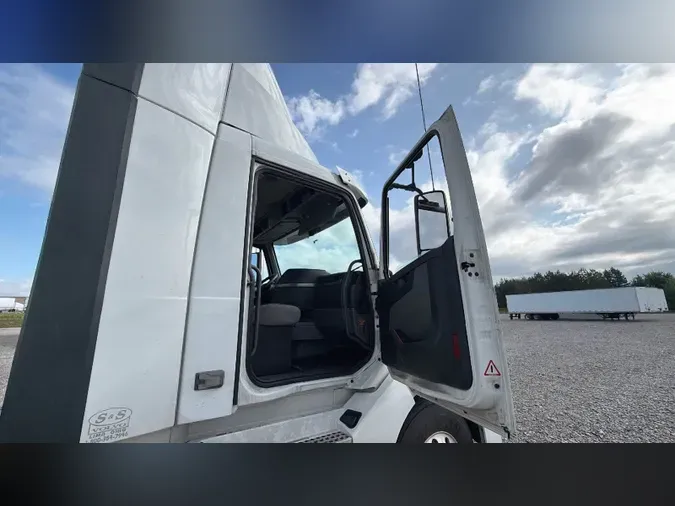 2020 Volvo VNL300241601c237cc9443bcf00adcff310fbb