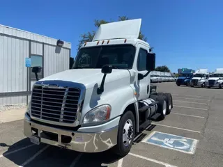 2019 FREIGHTLINER/MERCEDES CASCADIA 125