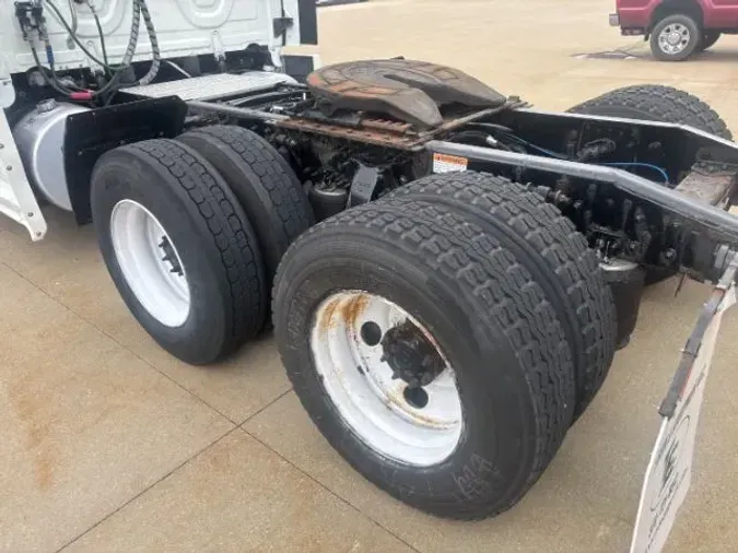2021 Freightliner New Cascadia 126