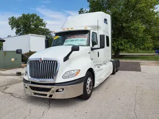 2019 NAVISTAR INTERNATIONAL LT625 SLPR CAB