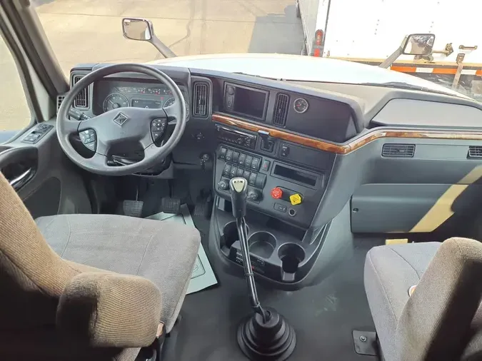 2019 NAVISTAR INTERNATIONAL LT625 SLPR CAB