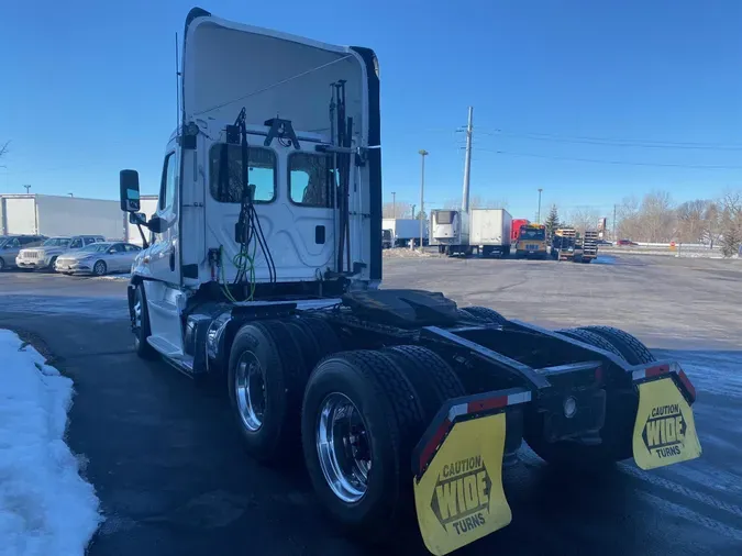 2014 Freightliner Cascadia