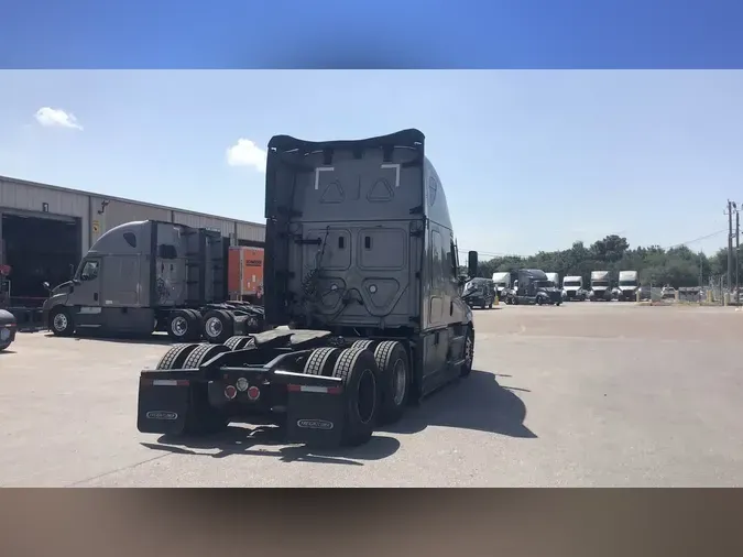 2025 Freightliner Cascadia 12624205a7dbaff26179ca8d9845b6327a9