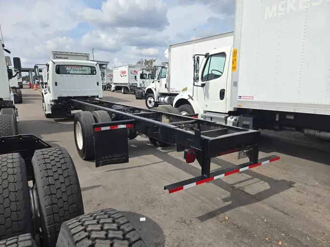 2019 FREIGHTLINER/MERCEDES M2 106