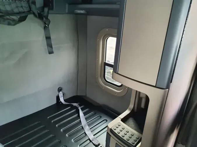 2020 FREIGHTLINER/MERCEDES CASCADIA 1252425c8c2643ff8ee2dba737a3c1d80fd