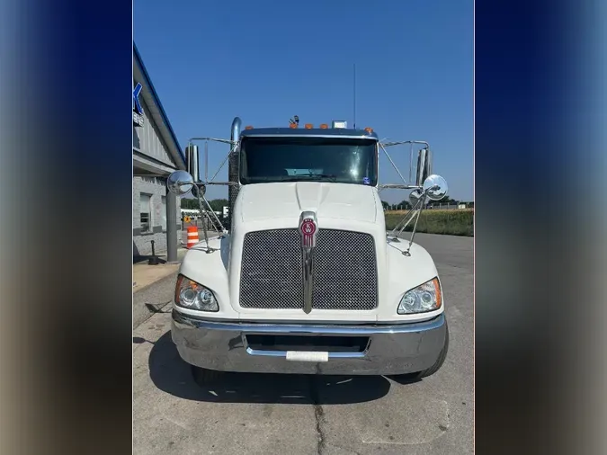 2018 KENWORTH T370